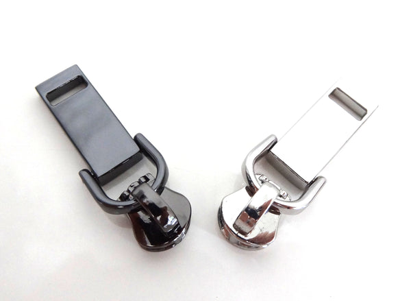 5 Zipper Slider and Pull - Metal Teeth - Style K - Extra Long – bringberry  Handbag Hardware and Designs