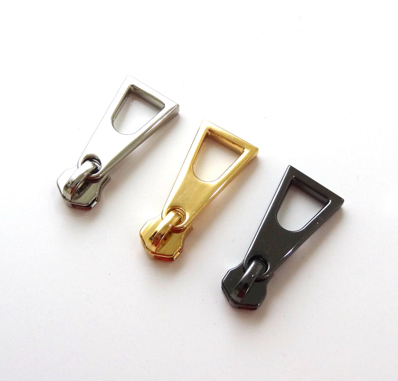 5 Zipper Slider and Pull - Metal Teeth - One Piece - Style G