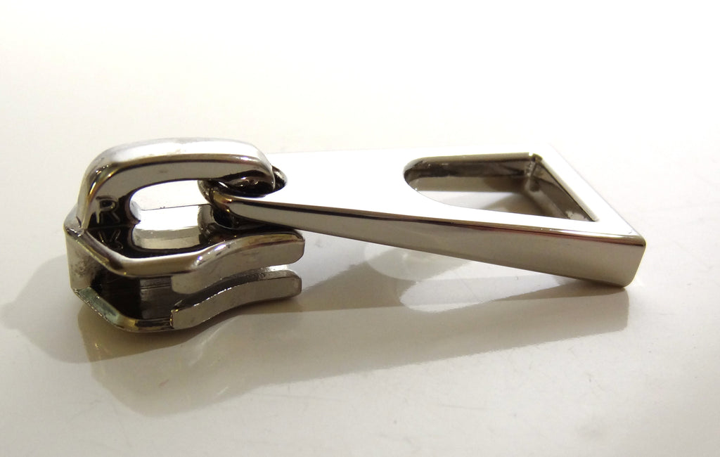 8 Zipper Slider and Pull - Metal Teeth - One Piece - Style G