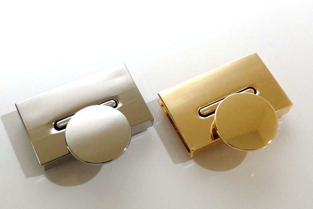 Large Oval Flip Lock – bringberry Handbag Hardware and Designs