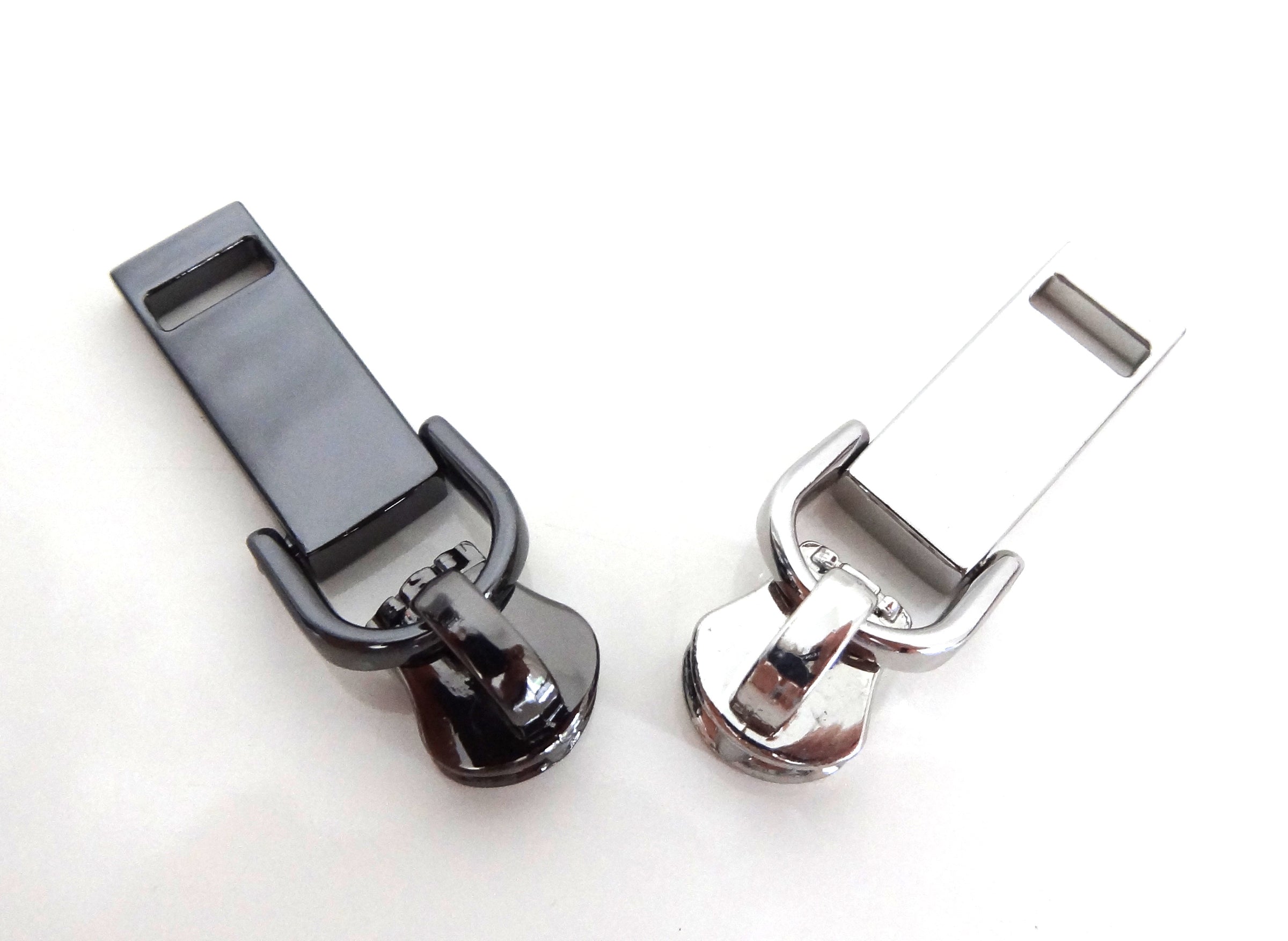  PH PandaHall 60pcs 4 Size Metal Zipper Head Sliders